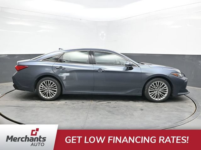 Used 2022 Toyota Avalon Limited w/ Advanced Safety Package FWD image 9