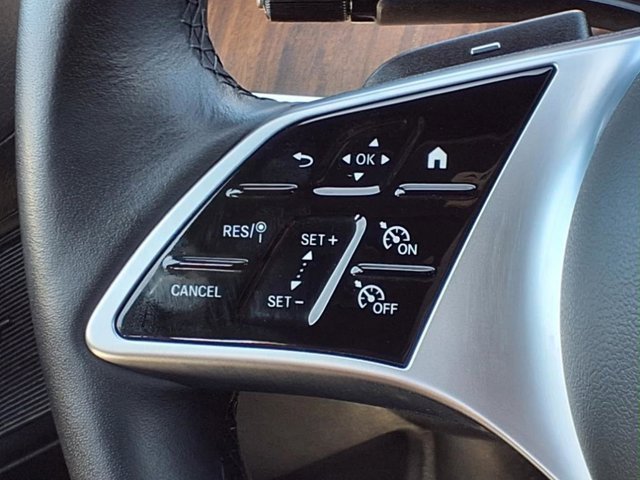 Used 2025 Mercedes-Benz C 300 4MATIC Sedan image 10