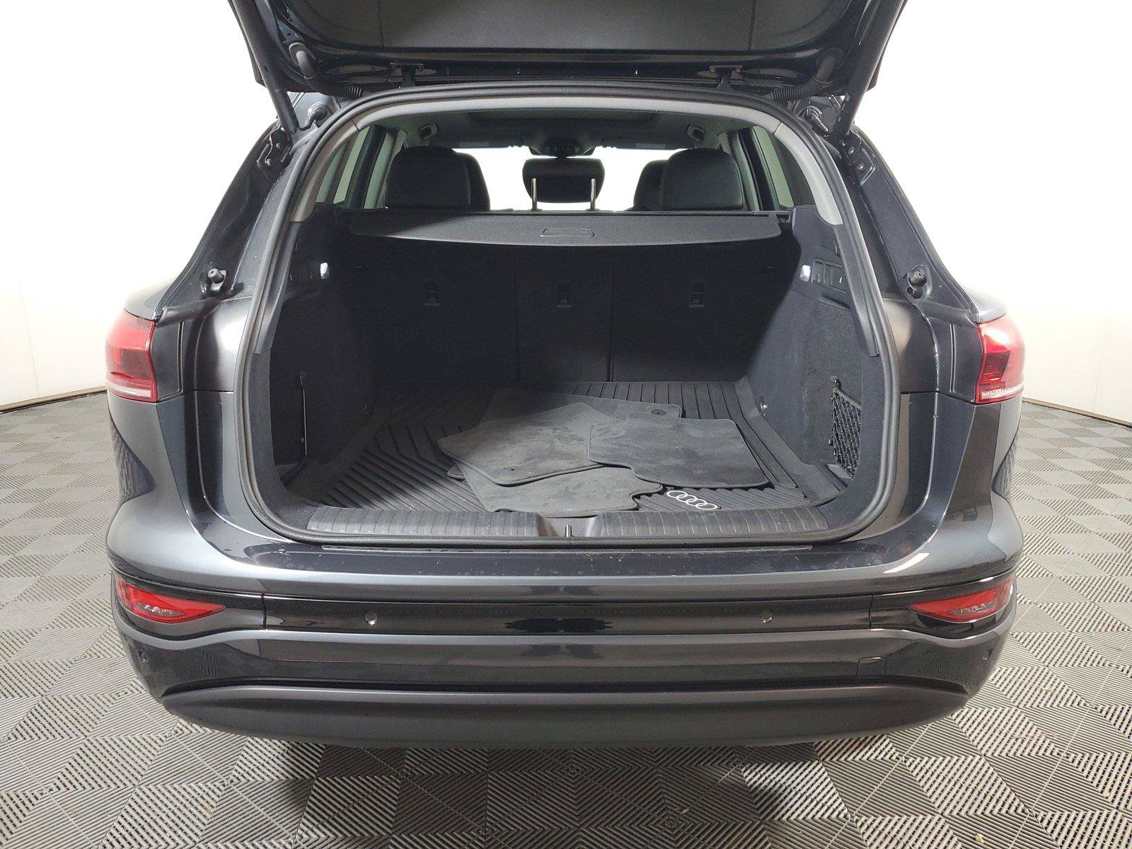 Certified 2025 Audi Q6 e-tron Premium Plus w/ Premium Plus AWD/4WD image 9