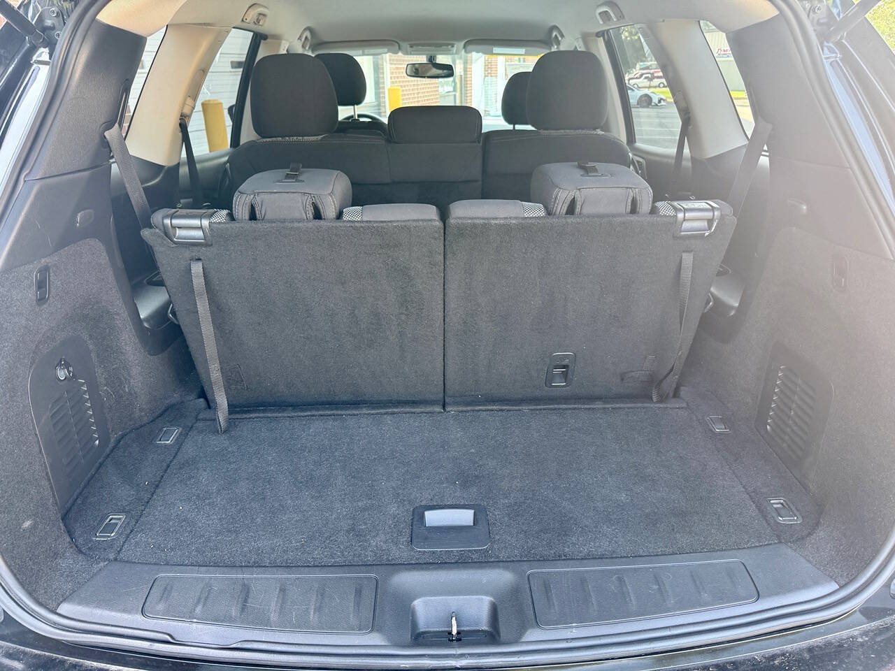 Used 2019 Nissan Pathfinder SV AWD/4WD image 23