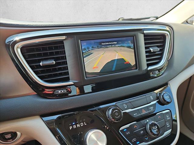Used 2024 Chrysler Voyager LX FWD image 13