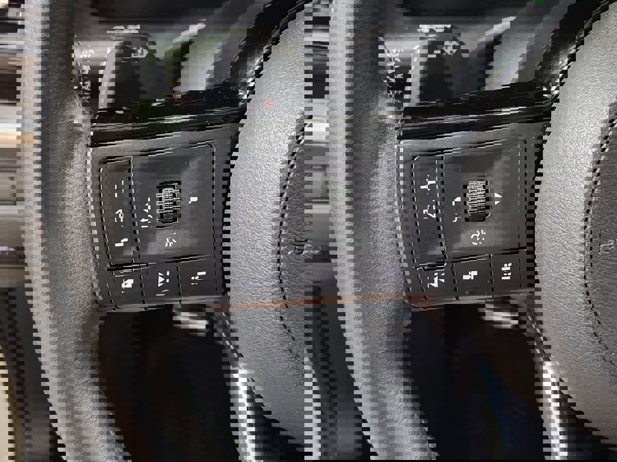 Used 2024 Nissan Rogue Platinum w/ Platinum Premium Package image 46