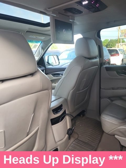 Used 2017 Cadillac Escalade ESV Luxury AWD/4WD image 11