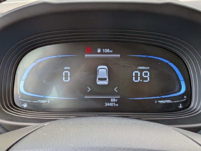 Used 2025 Hyundai Venue SEL FWD image 29