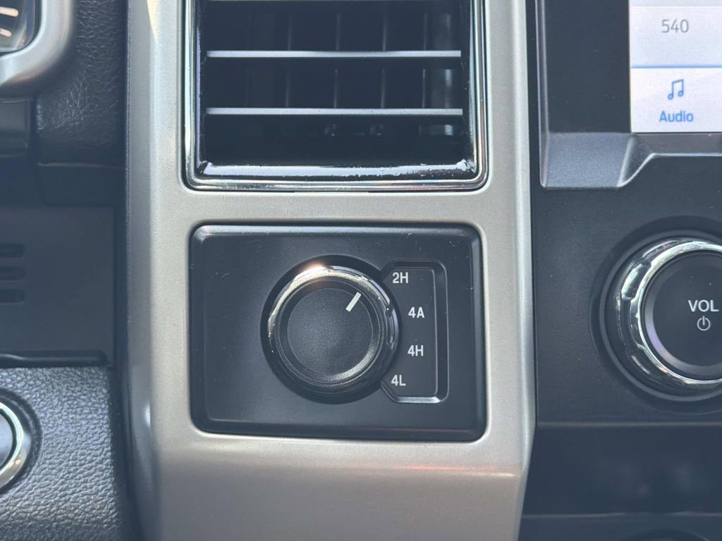 Used 2020 Ford F150 Lariat AWD/4WD image 16