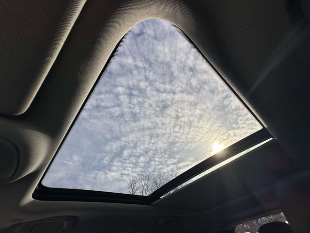 Certified 2022 Jeep Compass Limited w/ Sun and Sound Group image 39