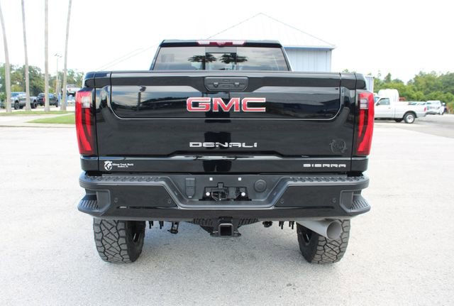 Used 2025 GMC Sierra 2500 Denali w/ Denali Reserve Package image 9