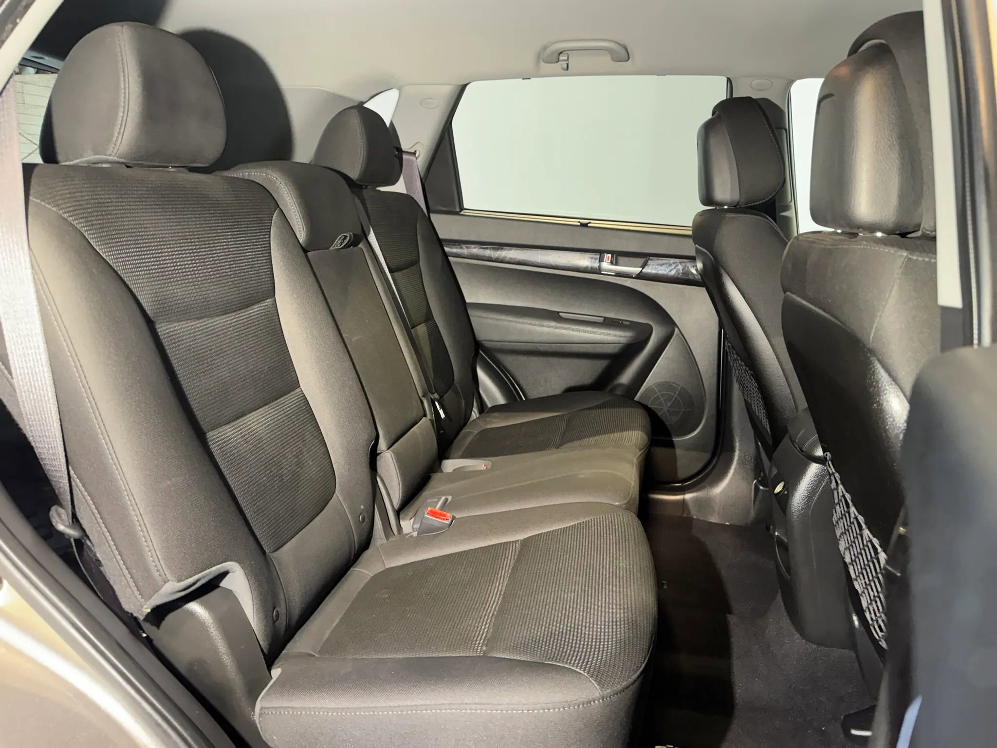 Used 2014 Kia Sorento LX image 28