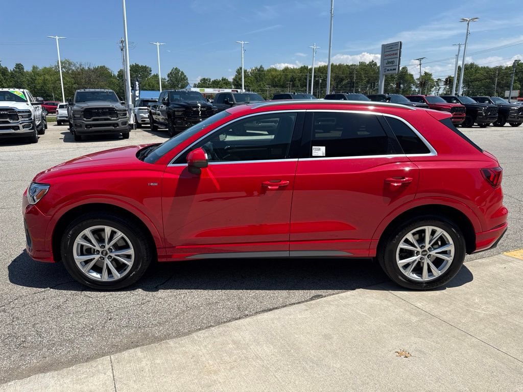 Used 2024 Audi Q3 2.0T Premium AWD/4WD image 8