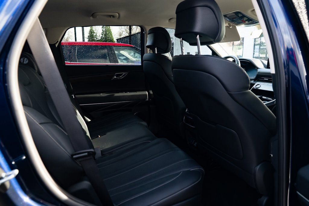 Used 2024 Genesis GV80 2.5T image 22