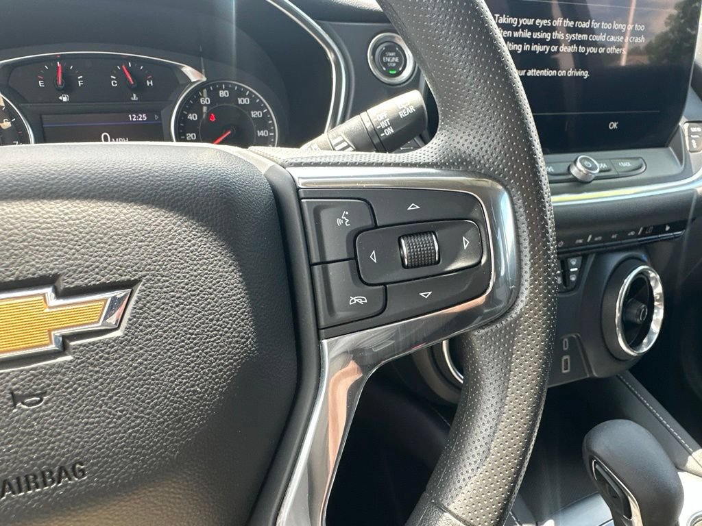Used 2025 Chevrolet Blazer LT AWD/4WD image 29