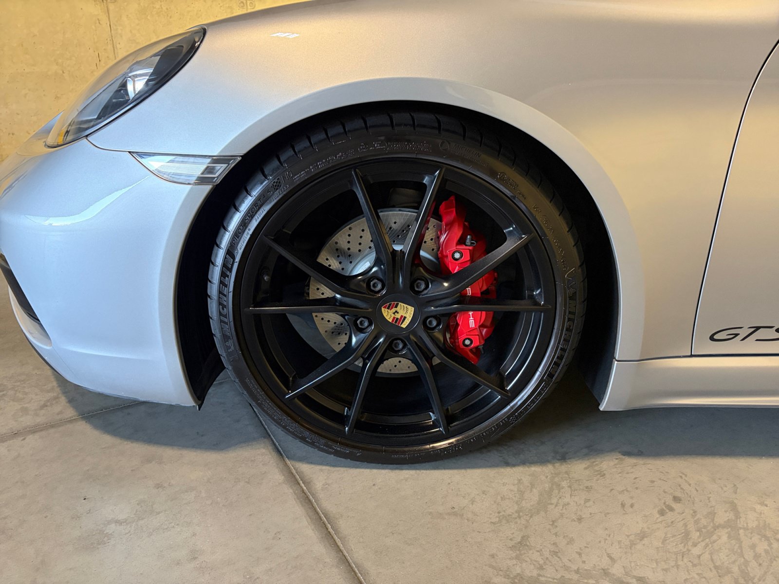 Certified 2018 Porsche 718 Boxster GTS RWD image 18