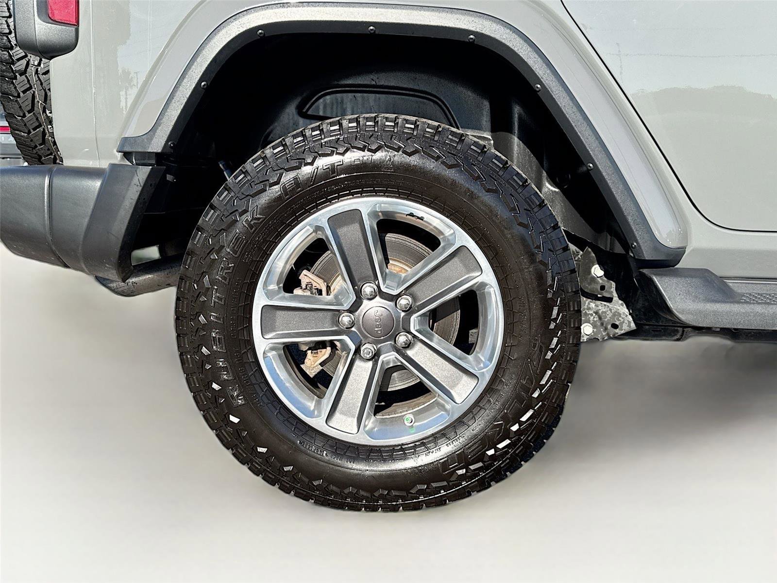 Used 2021 Jeep Wrangler Unlimited Sahara image 33