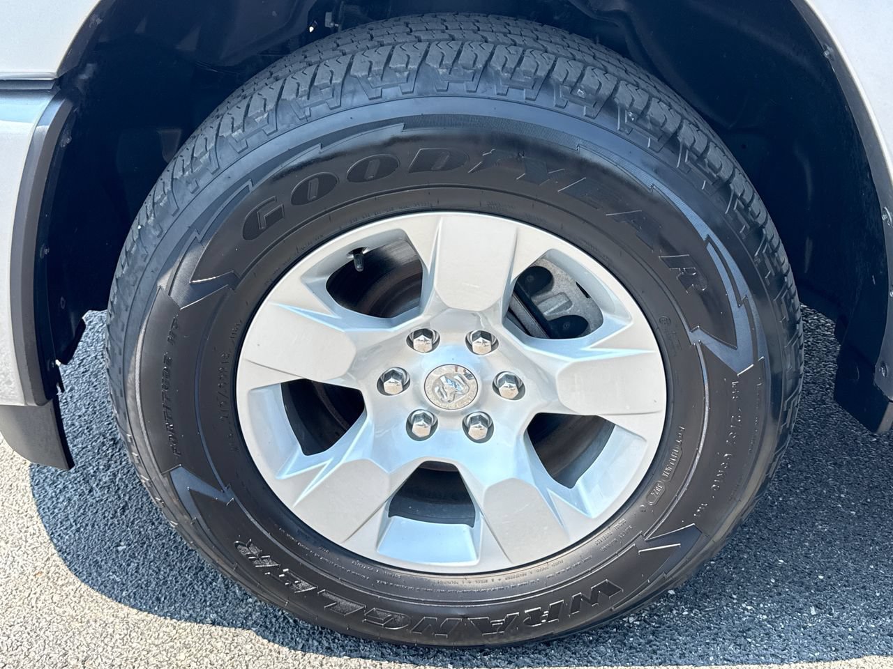 Used 2025 RAM 1500 Big Horn AWD/4WD image 10