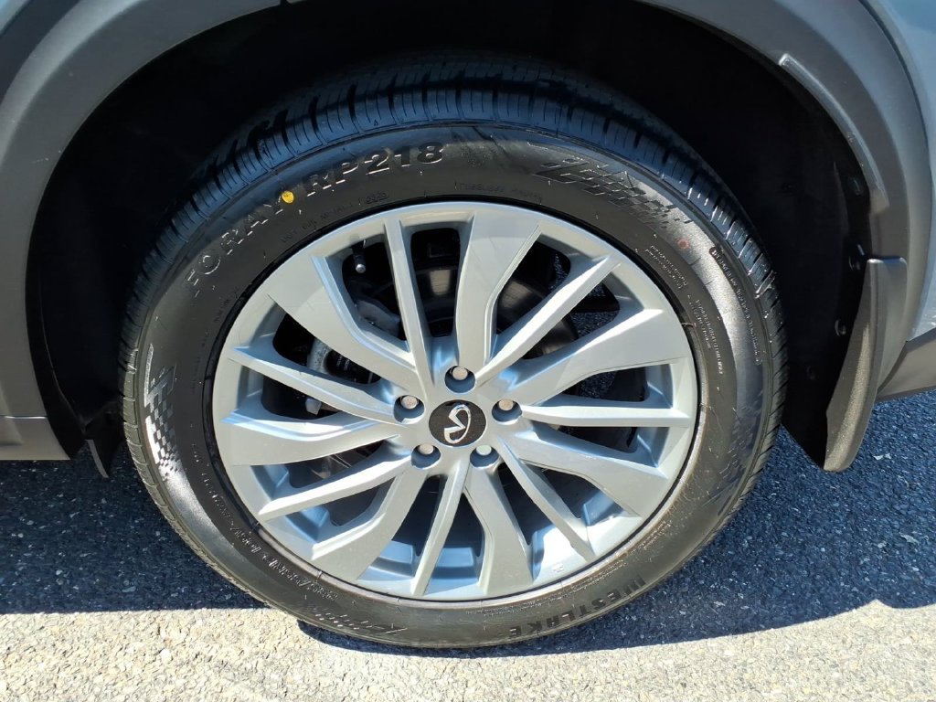 Used 2023 INFINITI QX50 Luxe AWD/4WD image 18