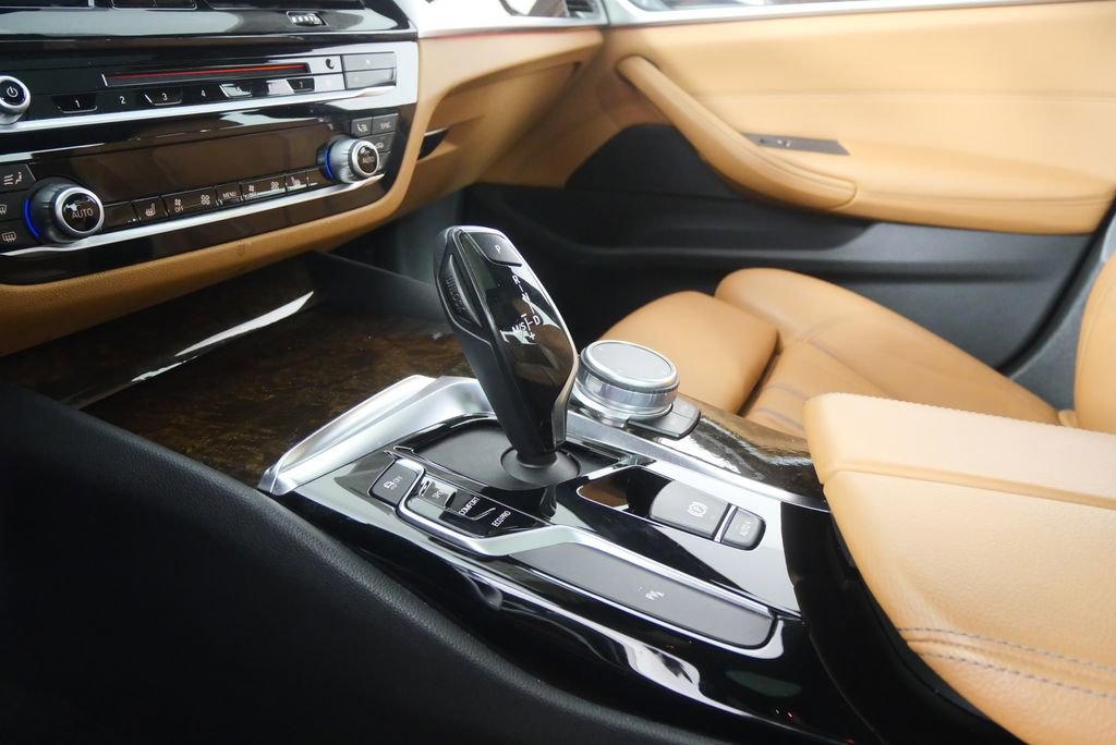 Used 2019 BMW 540i RWD image 23