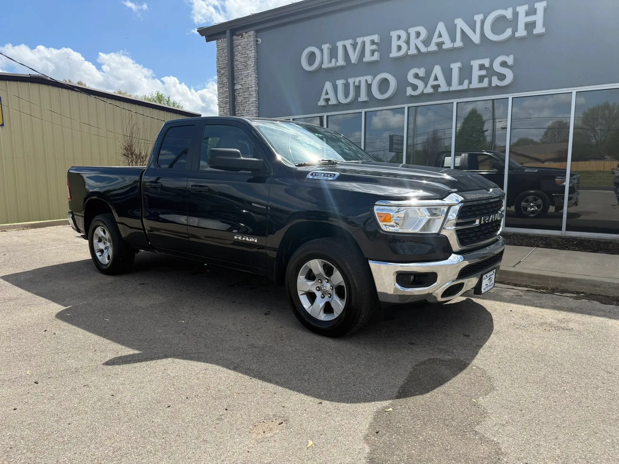 Used 2022 RAM 1500 Big Horn AWD/4WD image 2