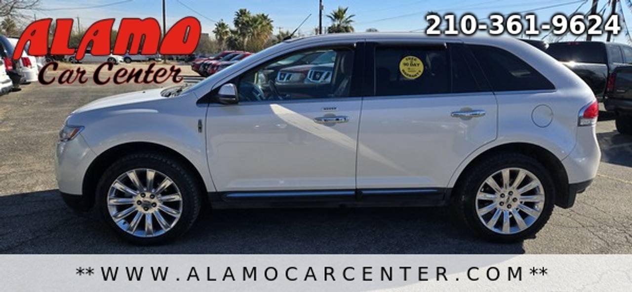 Used 2012 Lincoln MKX FWD image 2