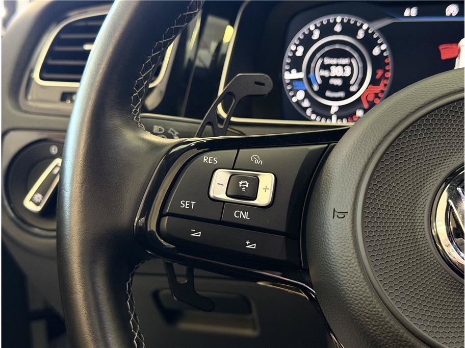 Used 2018 Volkswagen Golf 4-Door AWD/4WD image 20