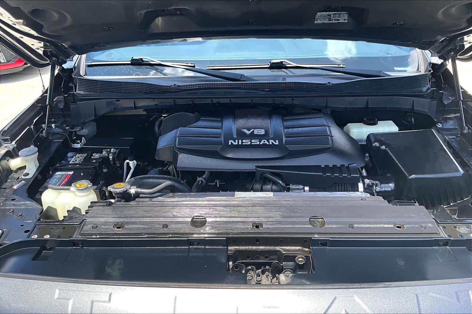 Used 2019 Nissan Titan SV w/ SV Convenience Package AWD/4WD image 30