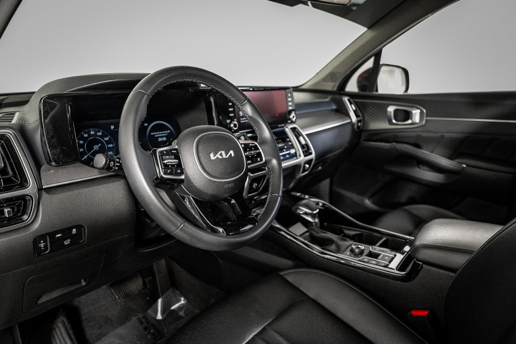 Used 2023 Kia Sorento SX AWD/4WD image 31