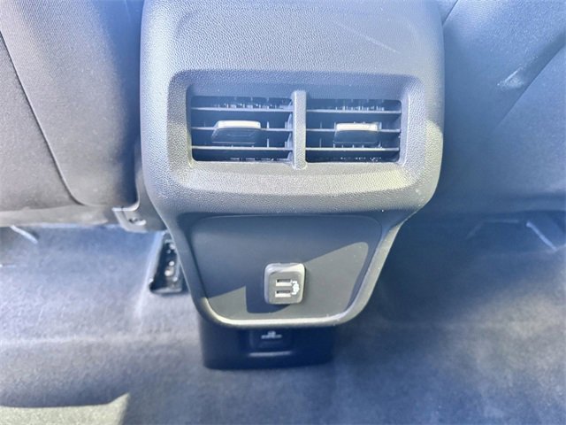 Used 2023 Chevrolet Equinox LT image 23