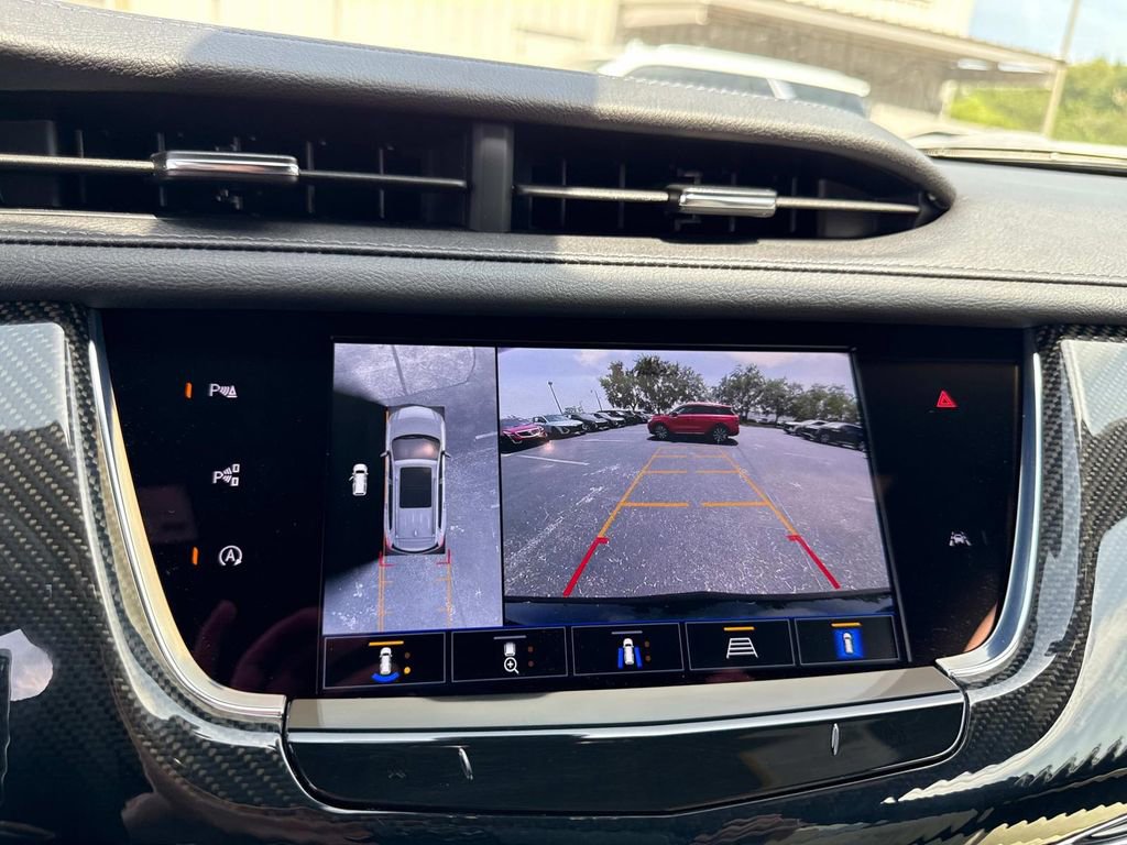 New 2025 Cadillac XT6 Sport w/ Technology Package image 25