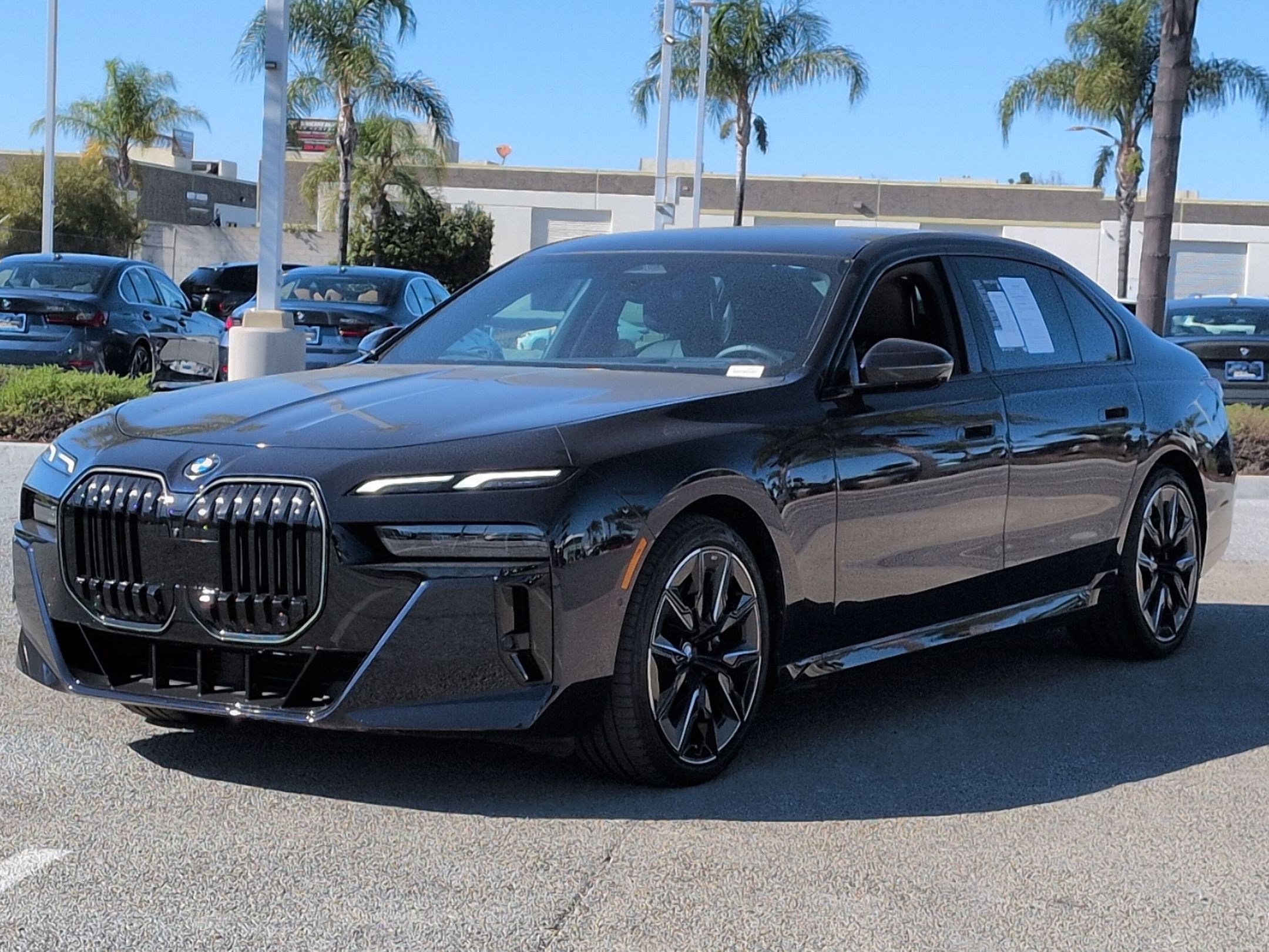 Certified 2024 BMW 760i xDrive w/ Premium Package 2 image 5