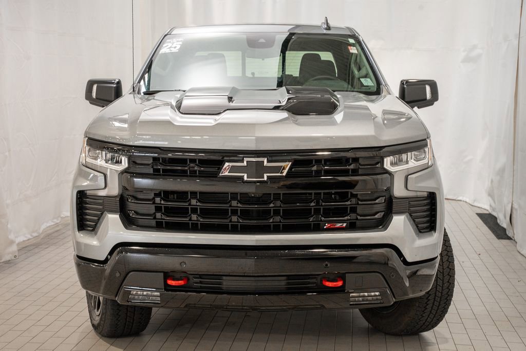 Used 2025 Chevrolet Silverado 1500 LT Trail Boss w/ LT Trail Boss Premium Package image 2