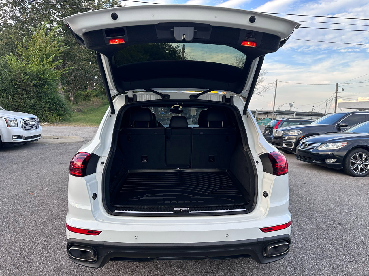 Used 2016 Porsche Cayenne image 43