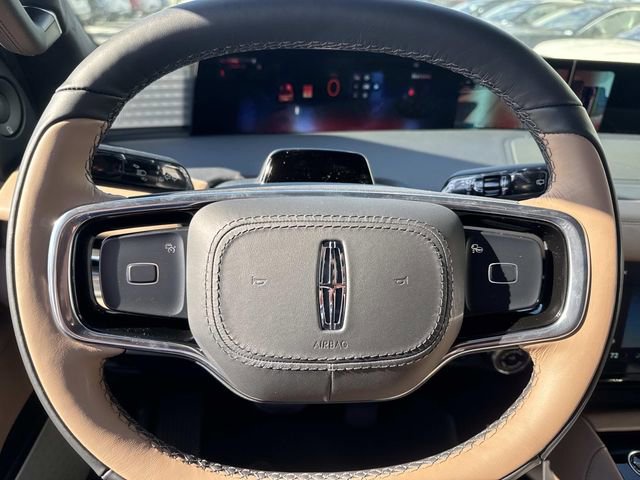 New 2025 Lincoln Navigator L Black Label image 29