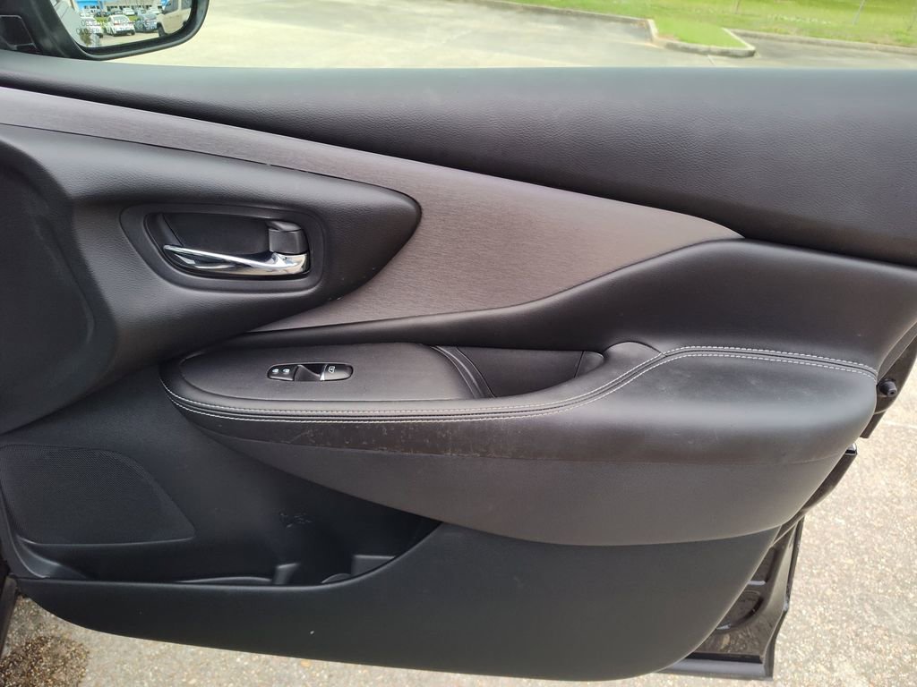 Used 2023 Nissan Murano SL image 32