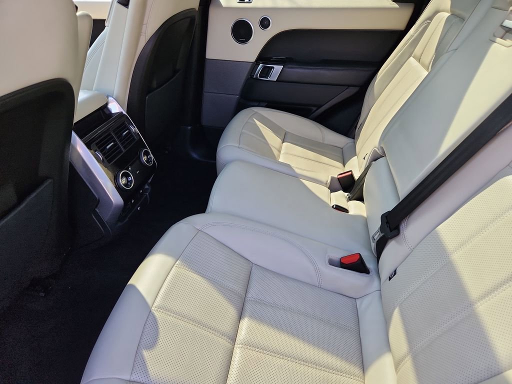 Used 2019 Land Rover Range Rover Sport HSE image 5