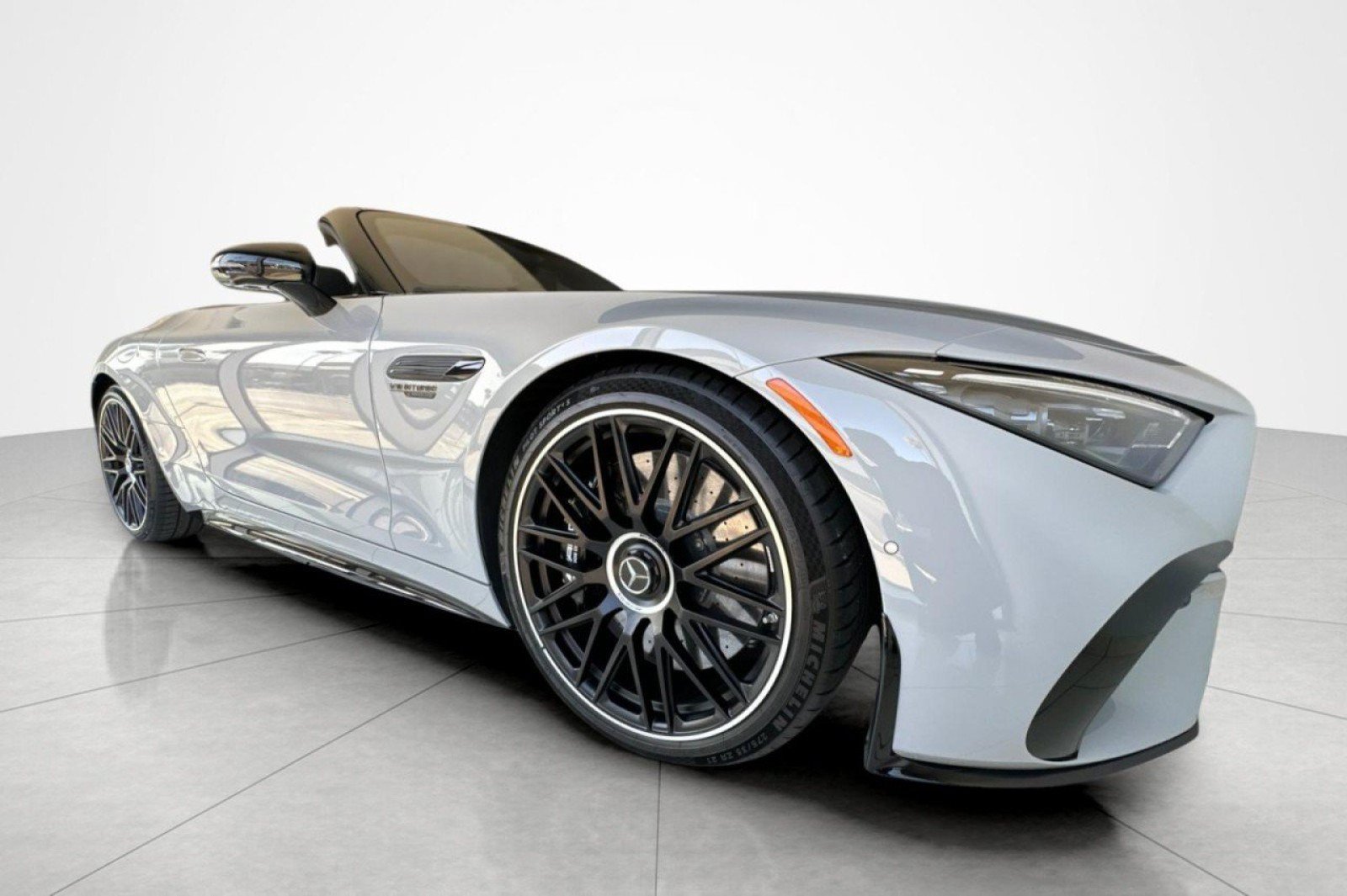 New 2025 Mercedes-Benz SL 63 AMG 4MATIC image 6