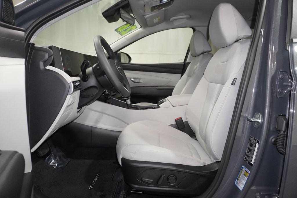 Certified 2026 Hyundai Tucson SEL Plus AWD/4WD image 13