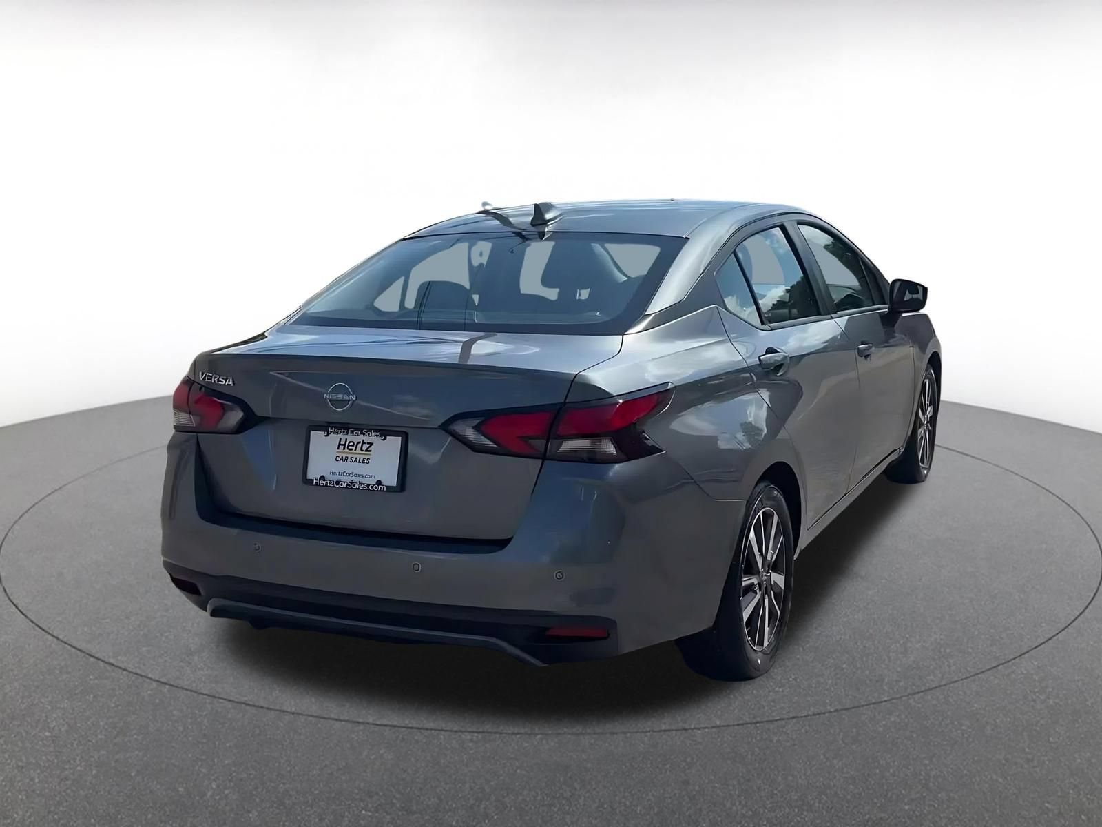 Used 2025 Nissan Versa SV FWD image 15
