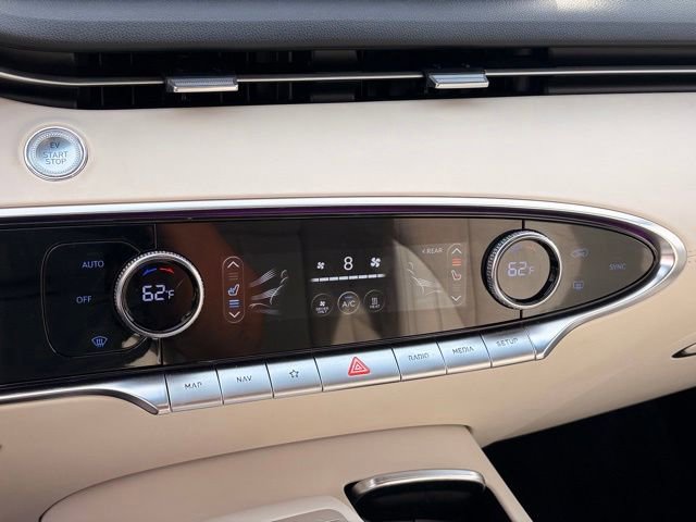 Used 2024 Genesis Electrified GV70 AWD/4WD image 15