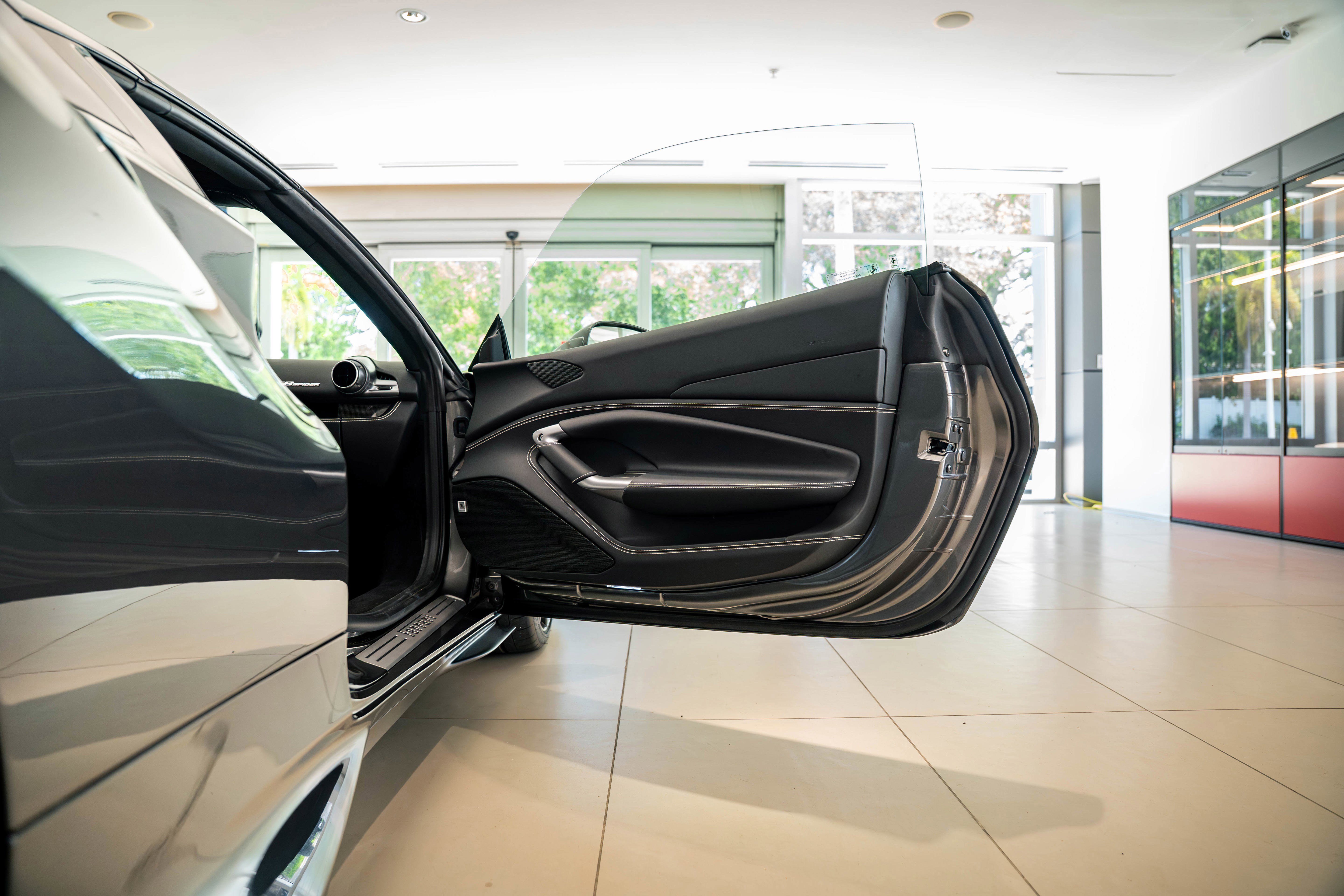 Used 2023 Ferrari F8 Tributo image 28