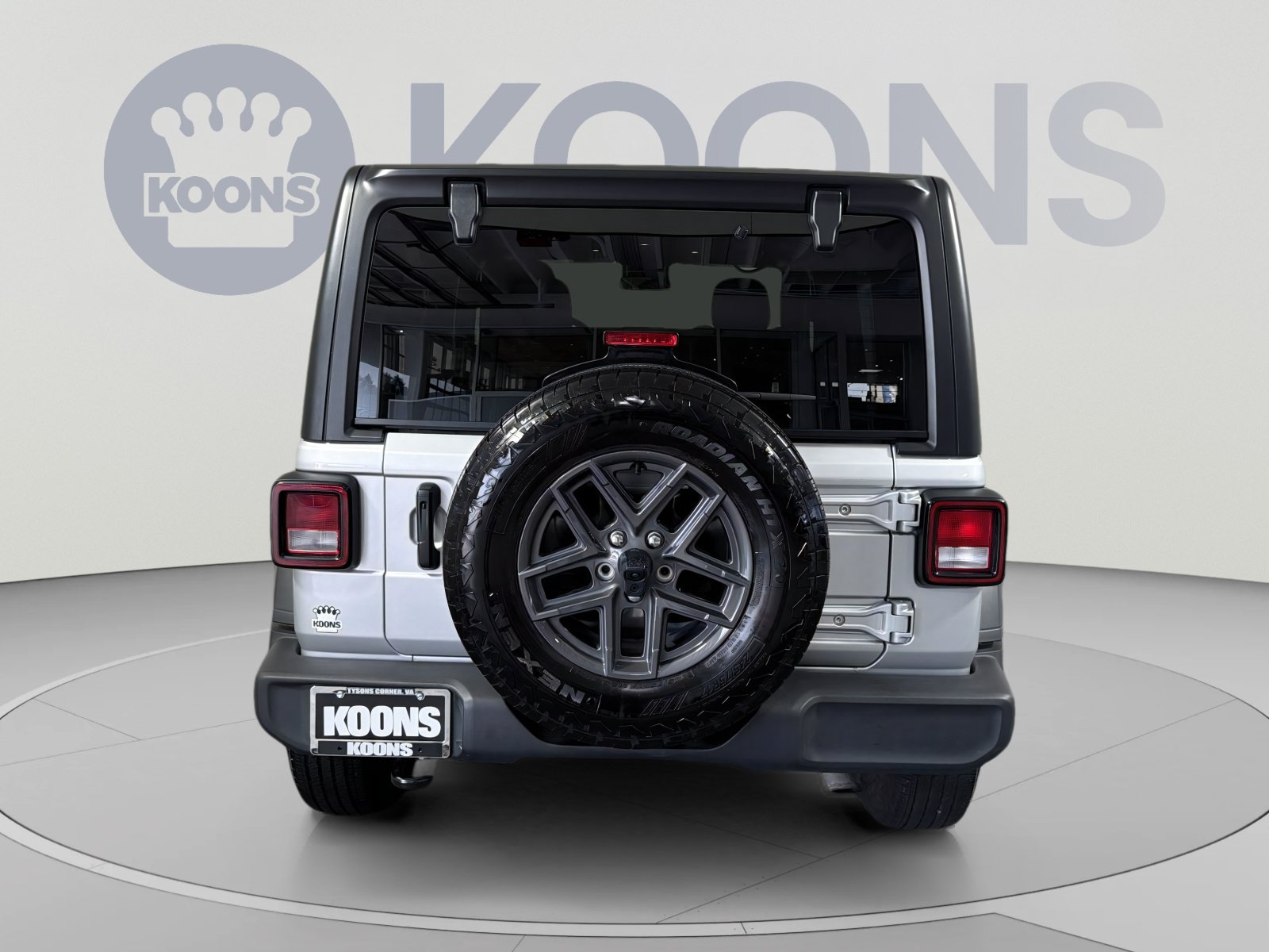 Used 2024 Jeep Wrangler Unlimited Sport AWD/4WD image 5