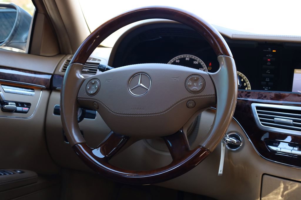 Used 2008 Mercedes-Benz S 550 image 25