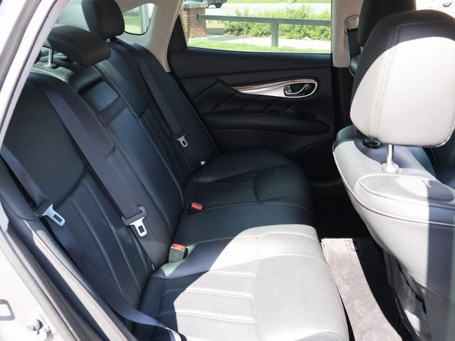 Used 2012 INFINITI M37 x w/ Deluxe Touring Pkg AWD/4WD image 11