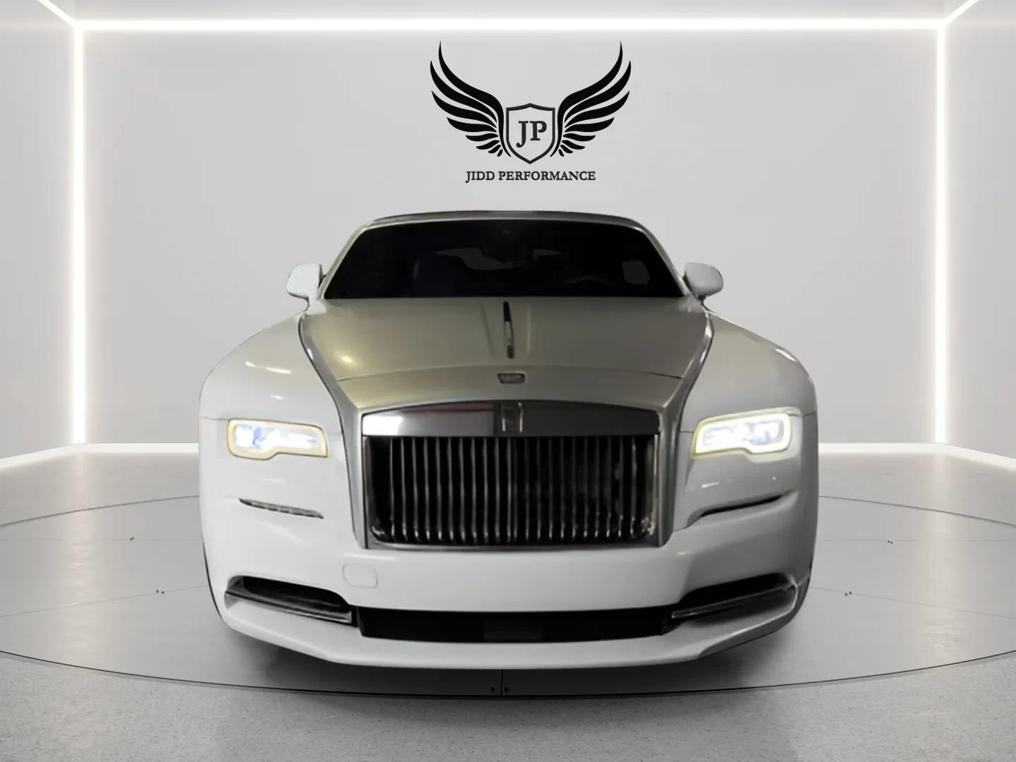 Used 2016 Rolls-Royce Dawn RWD image 3