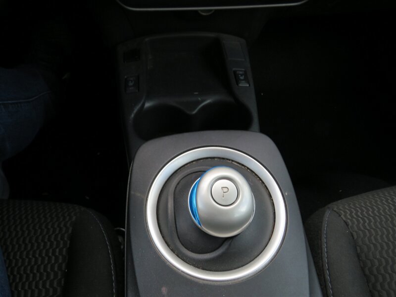 Used 2014 Nissan Leaf S w/ Charge Package FWD image 18