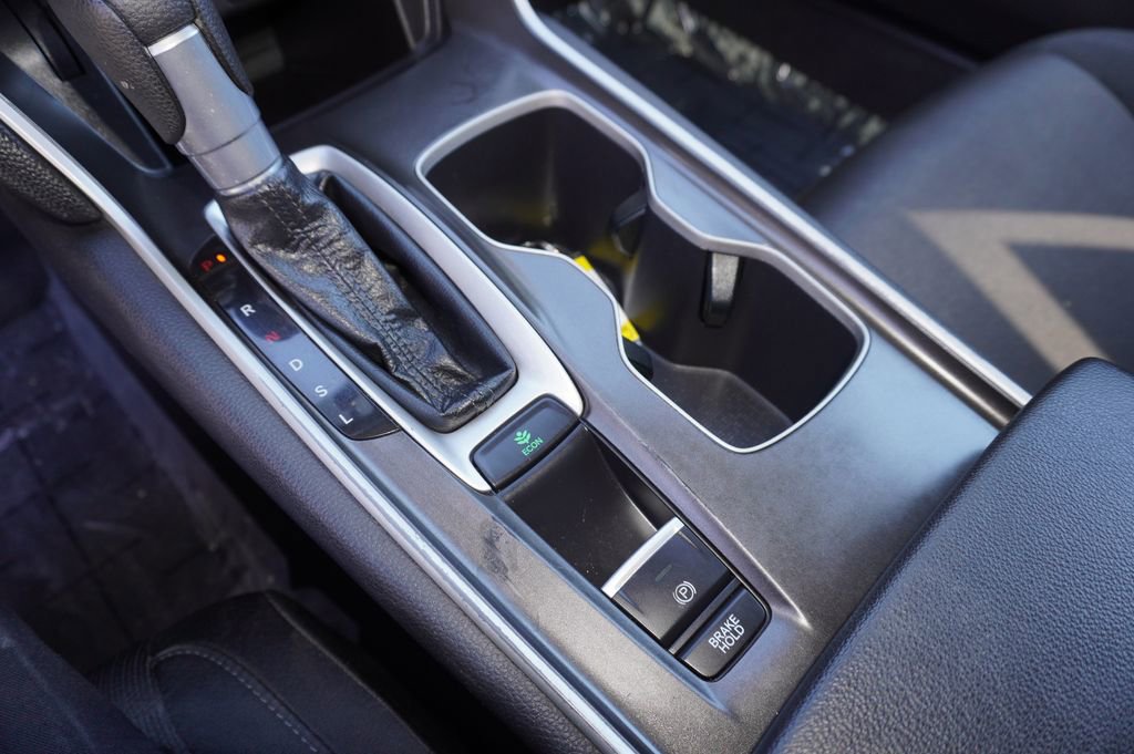 Used 2019 Honda Accord LX image 18
