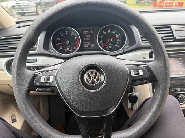 Used 2018 Volkswagen Passat 2.0T S FWD image 29