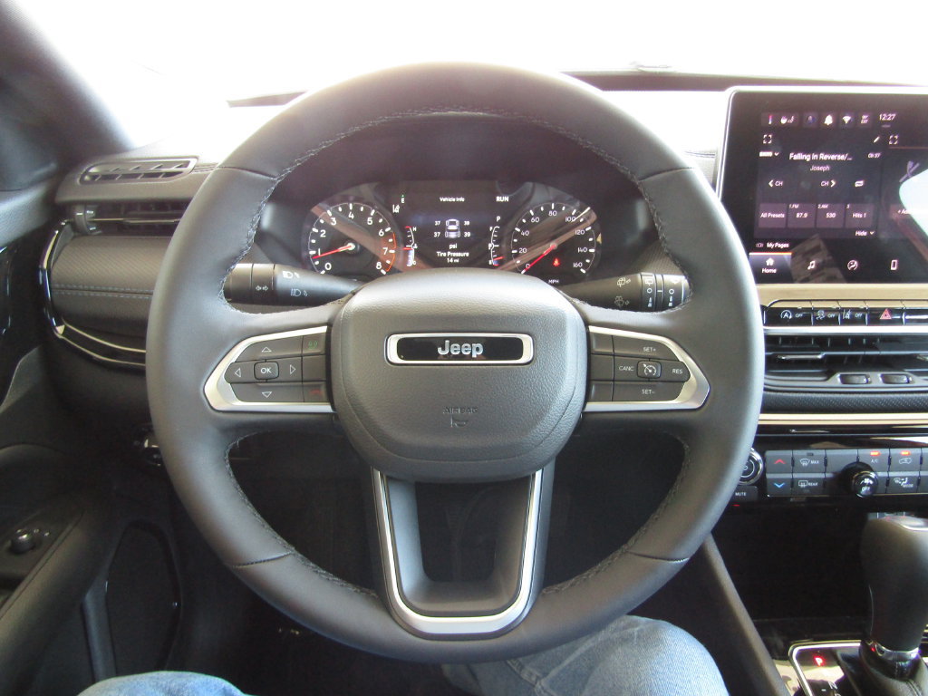 New 2026 Jeep Compass Latitude AWD/4WD image 22