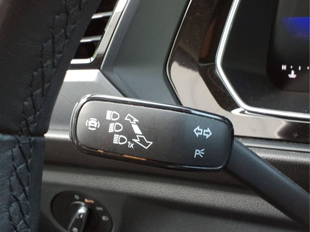 Used 2024 Volkswagen Jetta SE FWD image 22