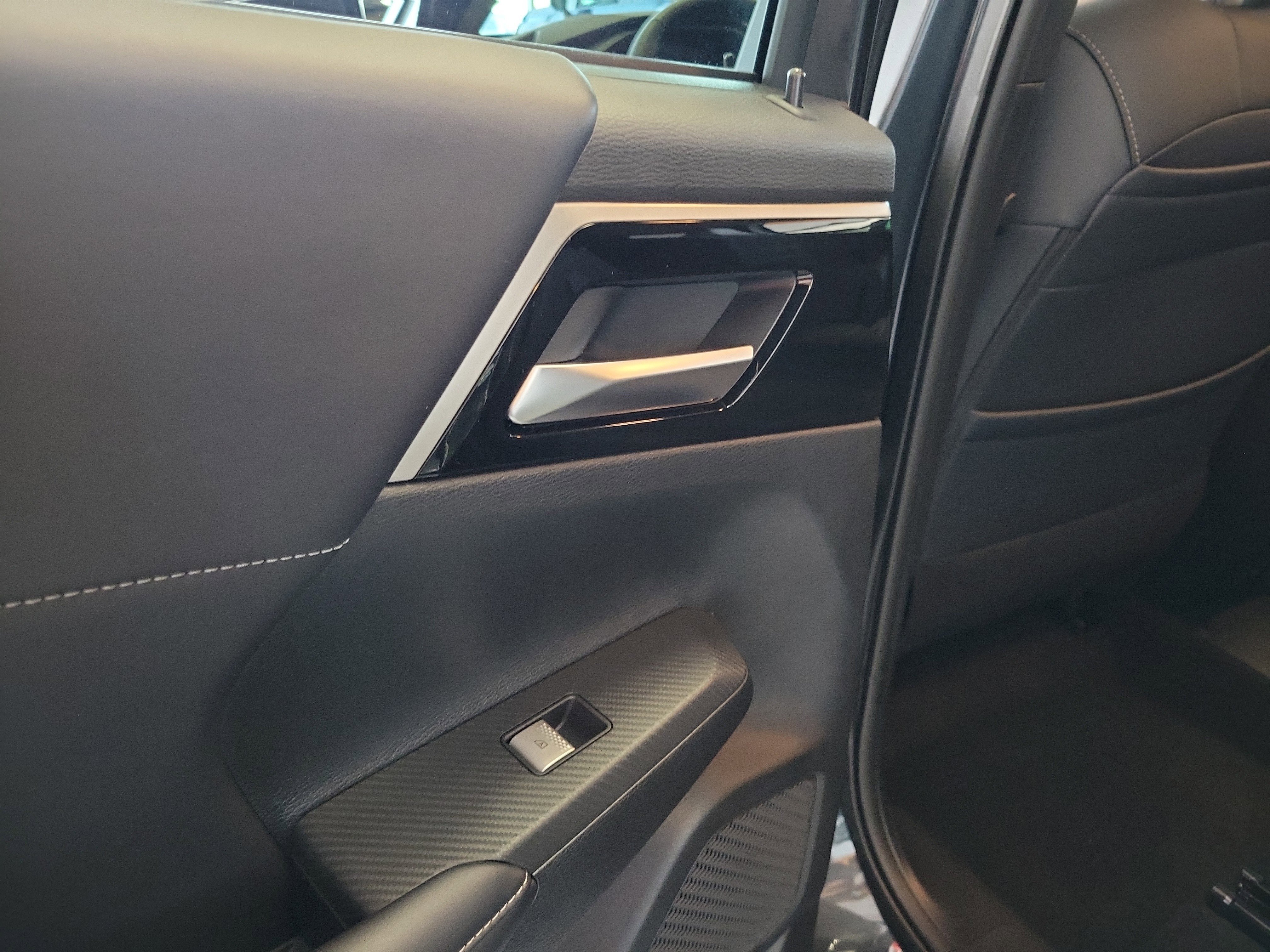New 2026 Nissan Rogue SL AWD/4WD image 13