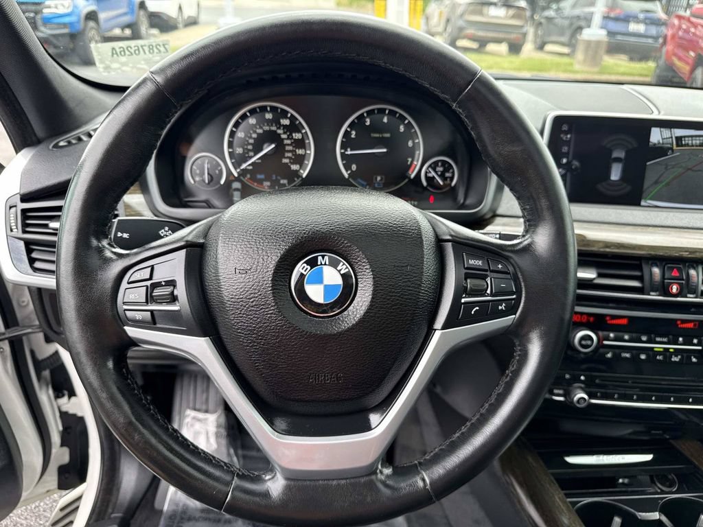Used 2017 BMW X5 xDrive40e AWD/4WD image 18