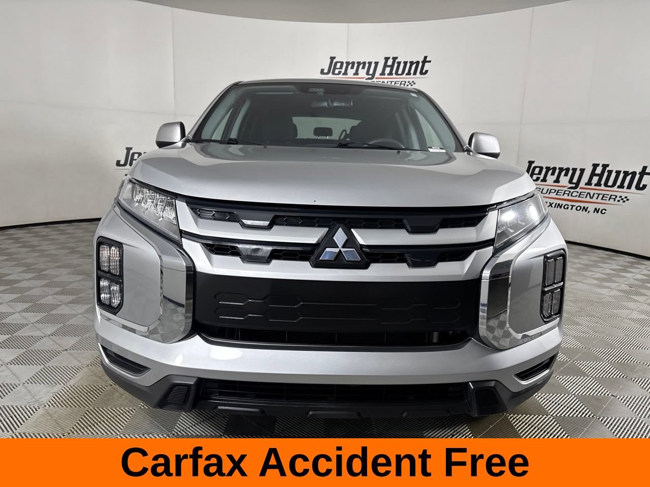 Used 2025 Mitsubishi Outlander Sport ES AWD/4WD image 3